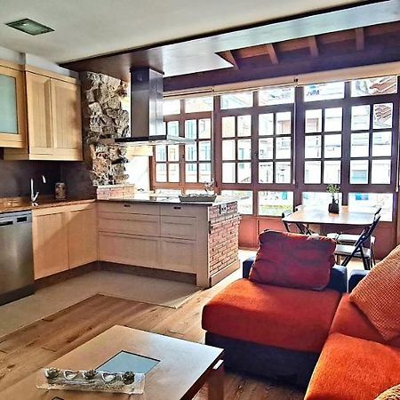 Apartamento Del S XVI En El Casco Historico De Luanco Kültér fotó