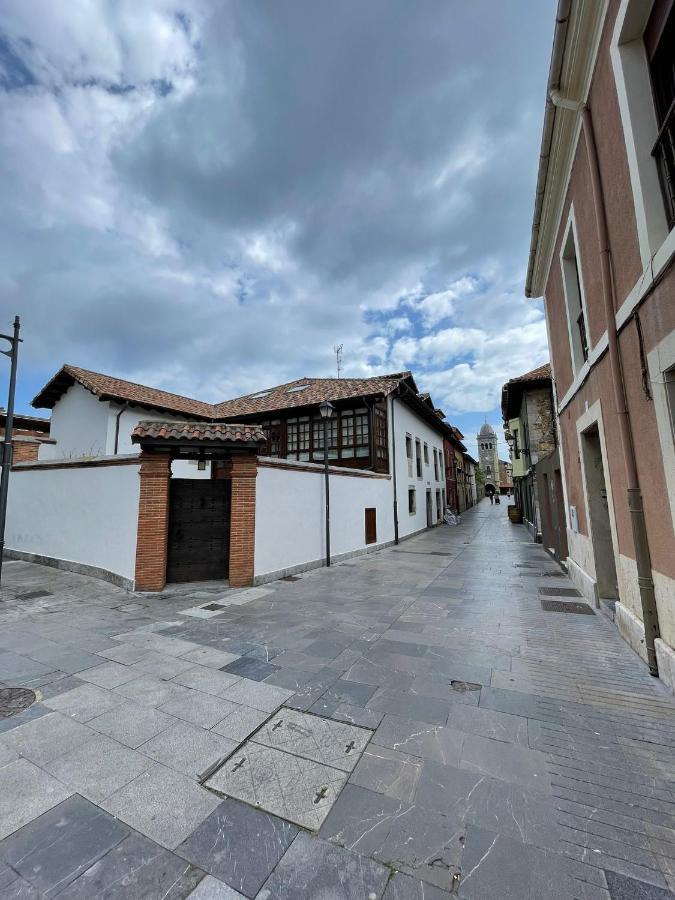 Apartamento Del S XVI En El Casco Historico De Luanco Kültér fotó